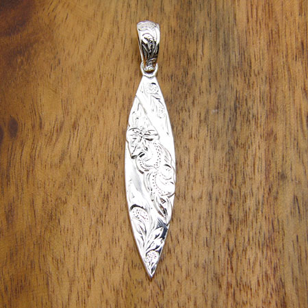 yStering Silver JewelryzVo[y_g SP Raised Scroll Surfboard Pendant/SS^nCAWG[^Vo[^Vo[lbNXEy_g